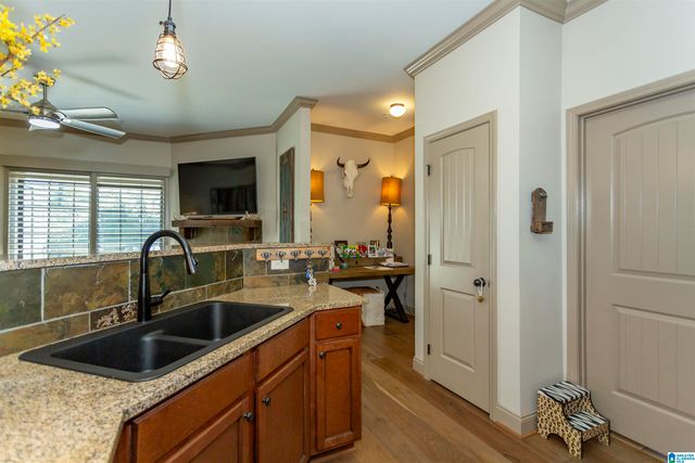 504 Riverhaven Pl Unit 504, Hoover, AL 35244