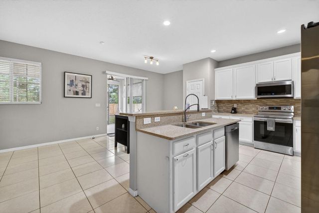 5806 NW Breezy Brook Court, Port St. Lucie, Port St Lucie, FL 34986