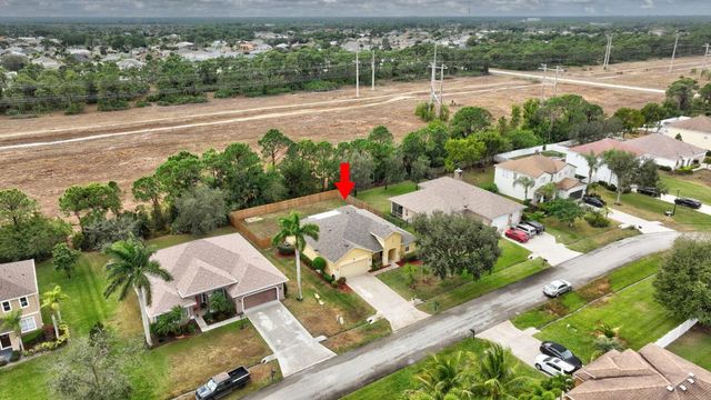 5806 NW Breezy Brook Court, Port St. Lucie, Port St Lucie, FL 34986