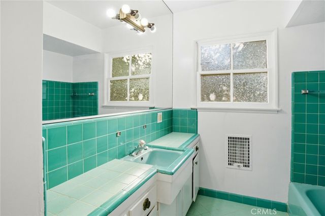 13421 BARBARA ANN ST, North Hollywood, CA 91605