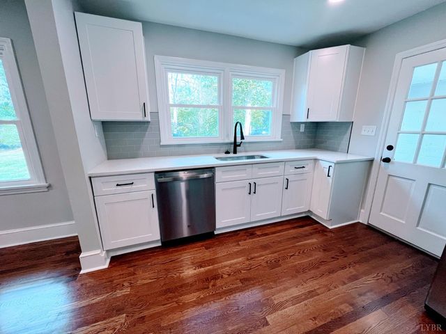 198 Woodbridge Lane, Spout Spring, VA 24593