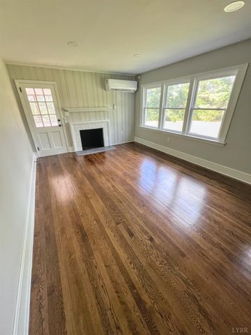 198 Woodbridge Lane, Spout Spring, VA 24593