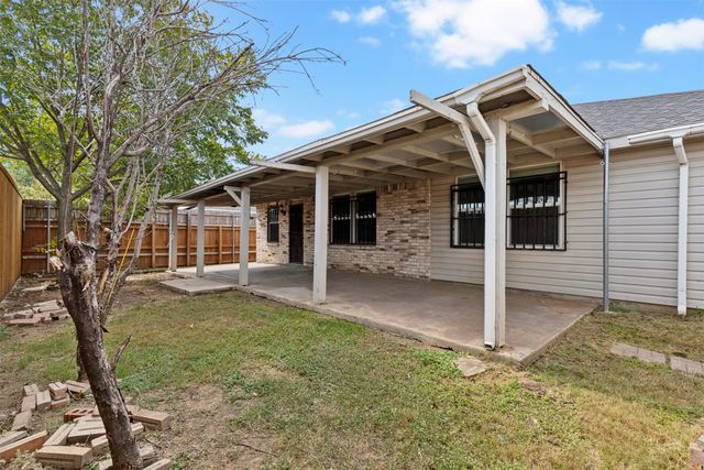 3516 Quannah Drive, Grand Prairie, TX 75052