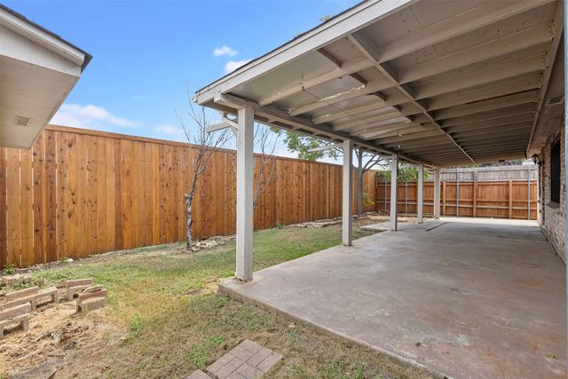 3516 Quannah Drive, Grand Prairie, TX 75052