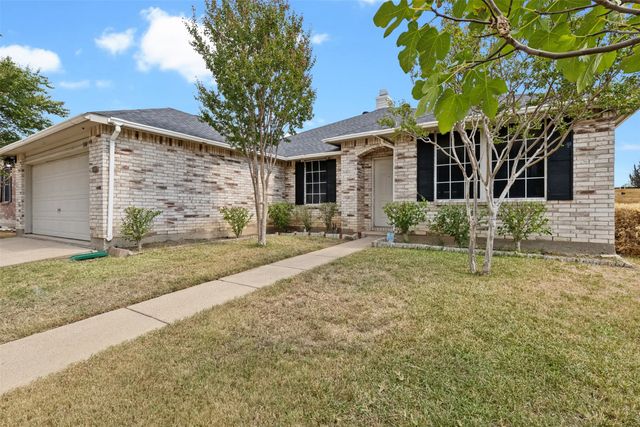 3516 Quannah Drive, Grand Prairie, TX 75052