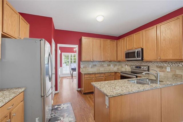 211 Sweetbriar Lane, Canton, GA 30115