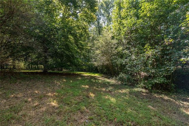 211 Sweetbriar Lane, Canton, GA 30115