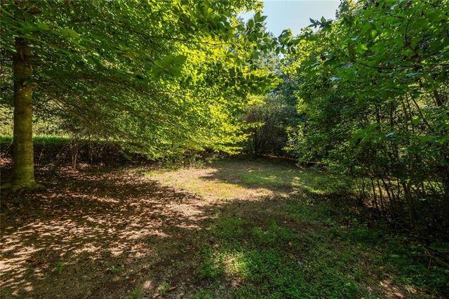 211 Sweetbriar Lane, Canton, GA 30115