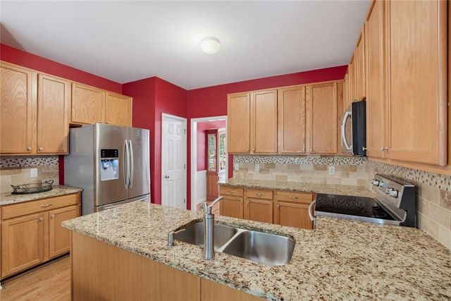 211 Sweetbriar Lane, Canton, GA 30115