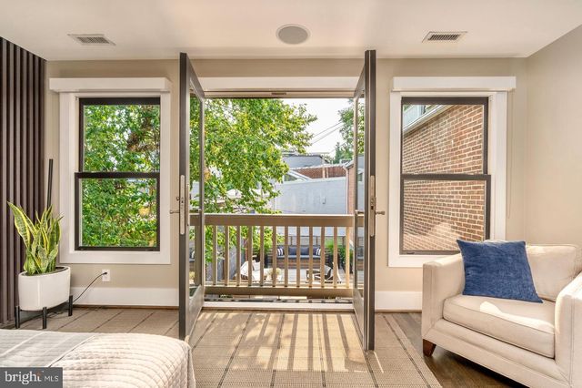 1818 15TH ST NW, Washington, DC 20009