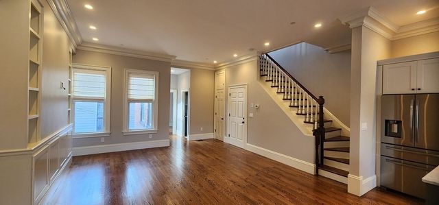 118 F, Boston, MA 02127