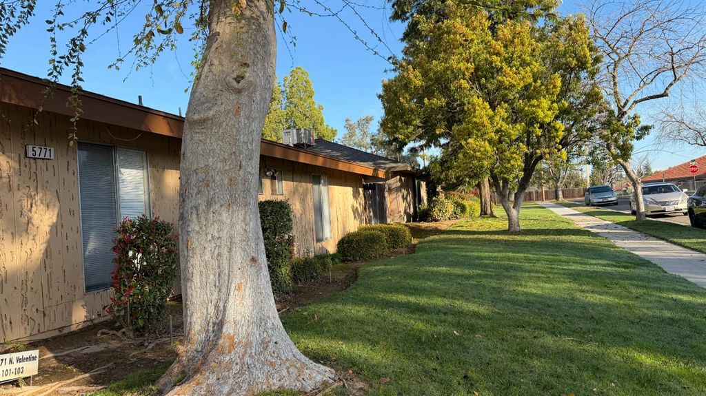 Image 2 of property listing at 5707 N Valentine Avenue # 101, Fresno, CA 93711