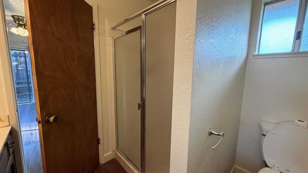 Image 25 of property listing at 5707 N Valentine Avenue # 101, Fresno, CA 93711