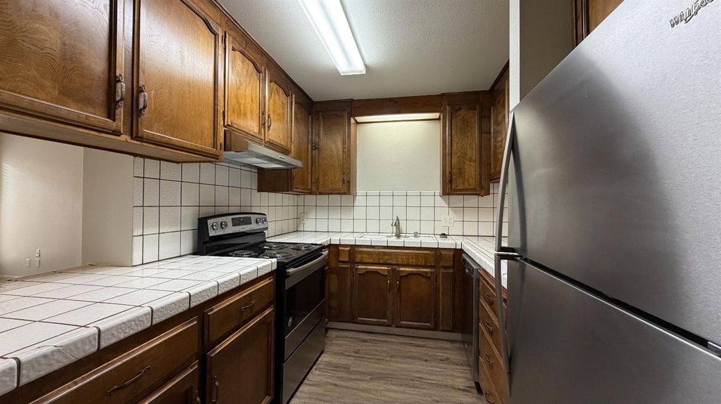 Image 7 of property listing at 5707 N Valentine Avenue # 101, Fresno, CA 93711