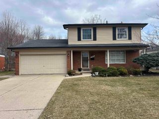 33538 Swan Drive, Sterling Heights, MI 48312
