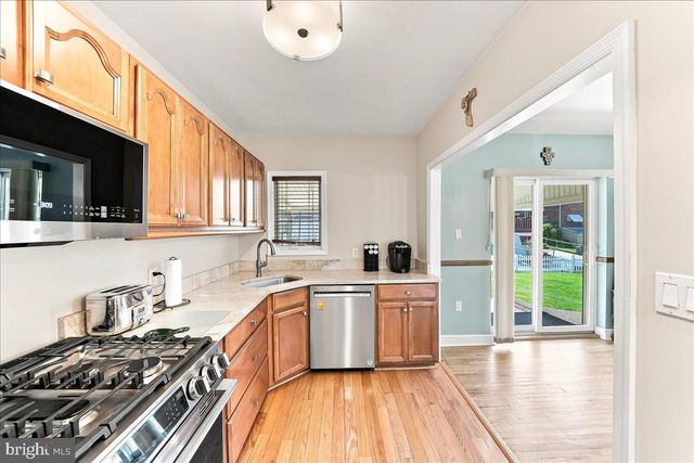 1126 AGNEW DR, Drexel Hill, PA 19026