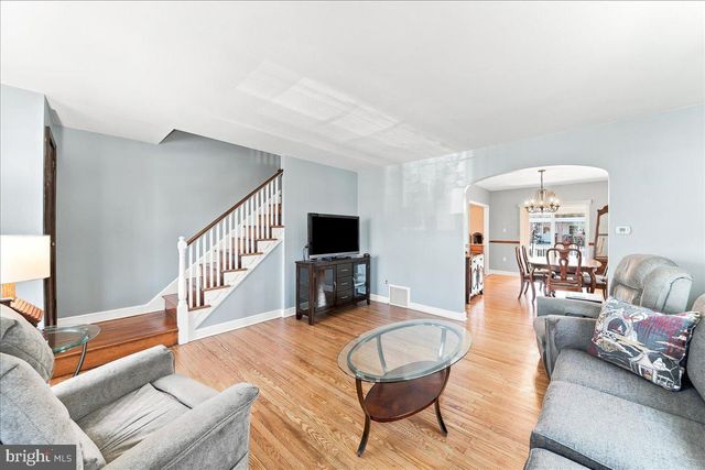 1126 AGNEW DR, Drexel Hill, PA 19026