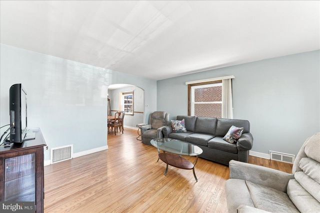 1126 AGNEW DR, Drexel Hill, PA 19026