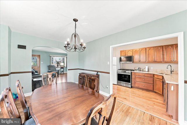 1126 AGNEW DR, Drexel Hill, PA 19026