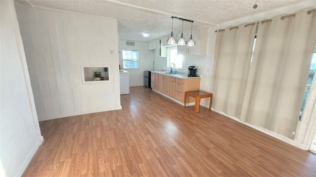 910 E Lakeside, Corpus Christi, TX 78418 — photo 3