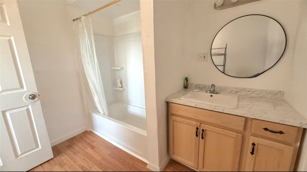 910 E Lakeside, Corpus Christi, TX 78418 — photo 4