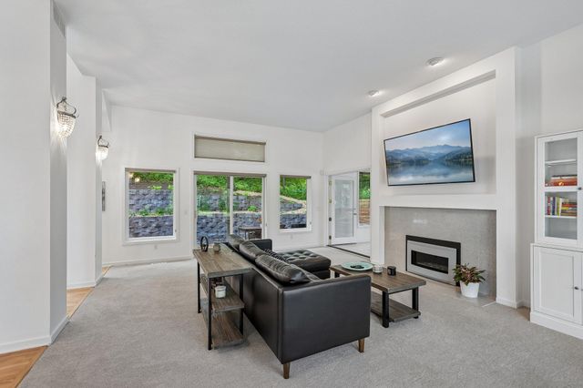 8117 Telegraph Road, Bloomington, MN 55438