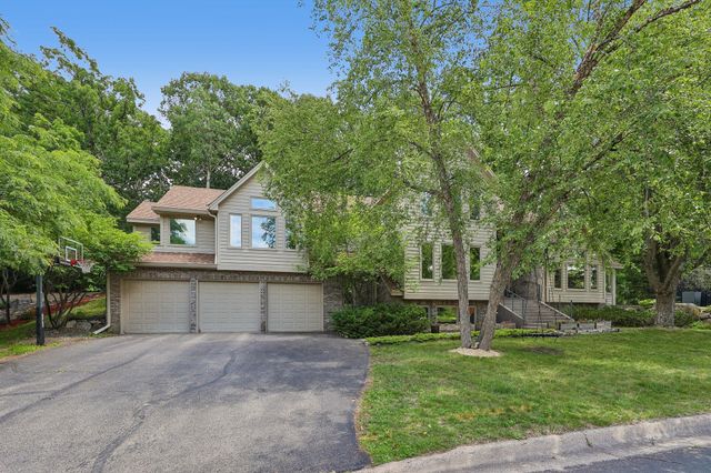8117 Telegraph Road, Bloomington, MN 55438