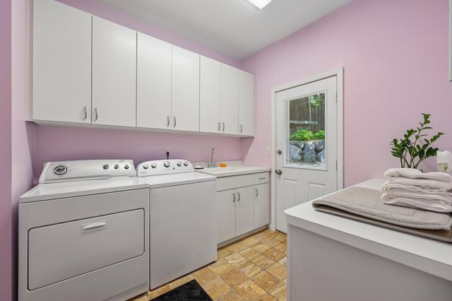 8117 Telegraph Road, Bloomington, MN 55438