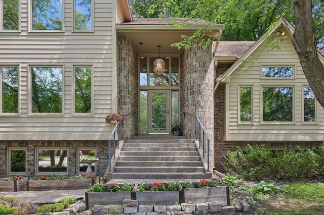 8117 Telegraph Road, Bloomington, MN 55438