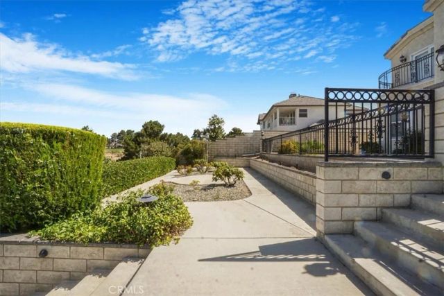 13097 Sage Hen Road, Victorville, CA 92395