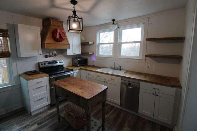 12 Summit Avenue, Williamstown, KY 41097