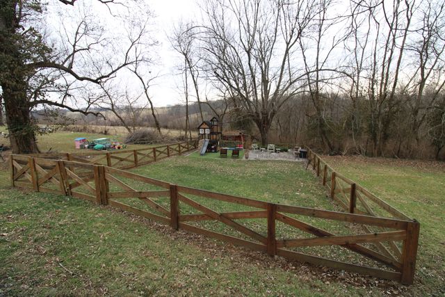 12 Summit Avenue, Williamstown, KY 41097