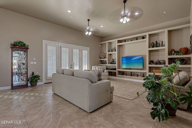 2409 Cesar Cordova Place, El Paso, TX 79938