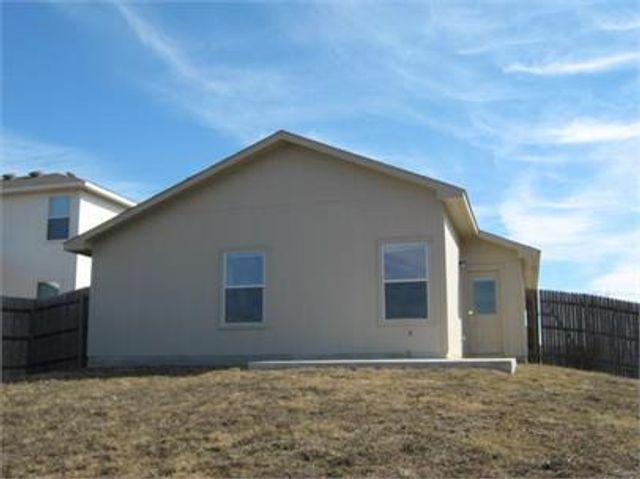 176 Pebble Creek LN, Buda, TX 78610