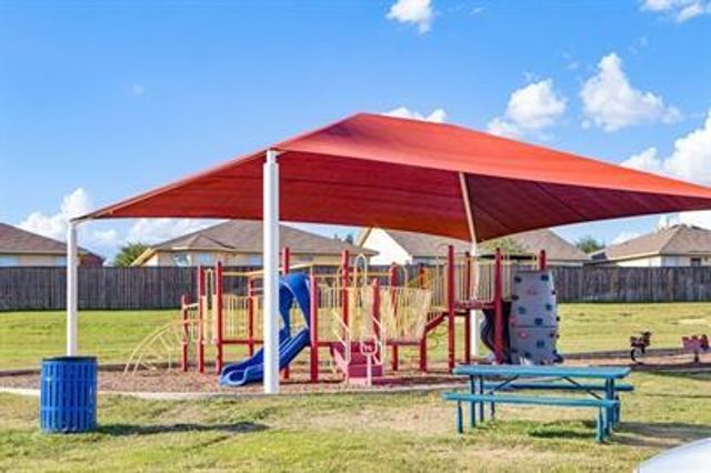 176 Pebble Creek LN, Buda, TX 78610