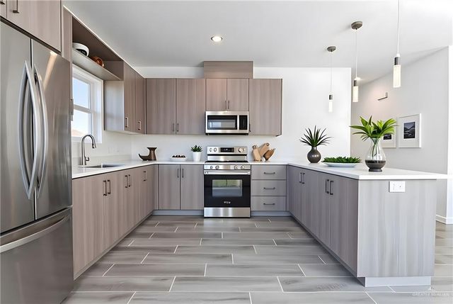 5808 Ozark Avenue, Mcallen, TX 78504