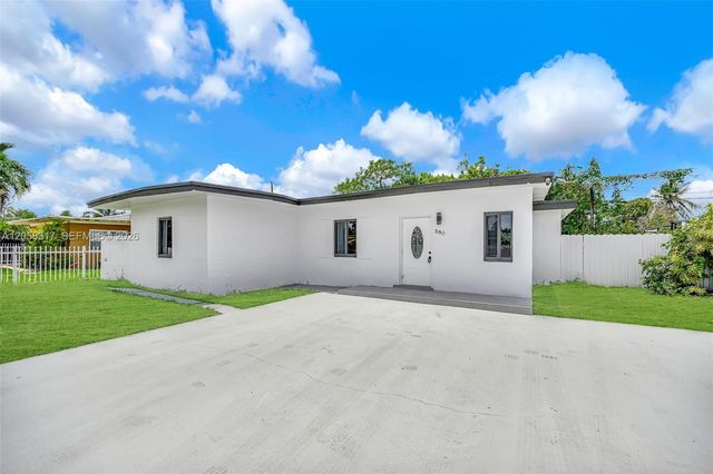 580 NW 116th Terrace, Miami, FL 33168