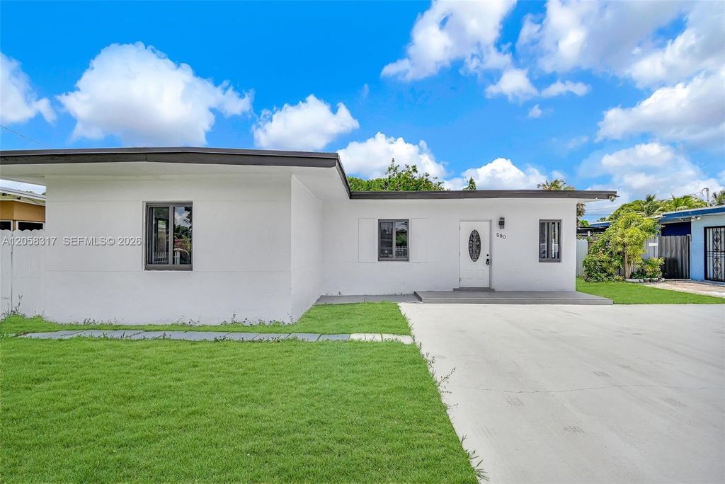 580 NW 116th Terrace, Miami, FL 33168