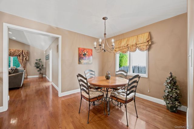 154 Celler Avenue, New Hyde Park, NY 11040