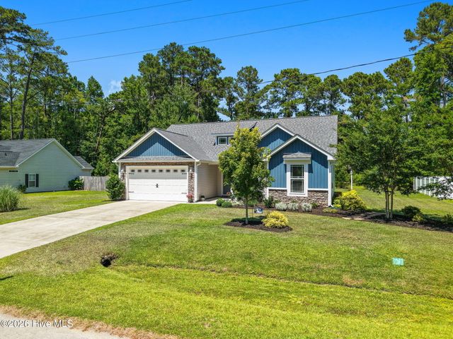 690 Boundary Loop Road NW, Calabash, NC 28467