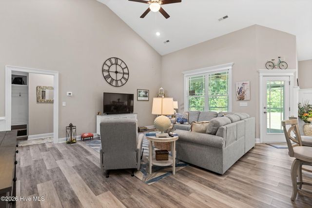 690 Boundary Loop Road NW, Calabash, NC 28467