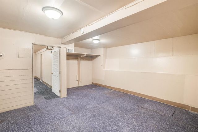 122 W Acacia, Stockton, CA 95202