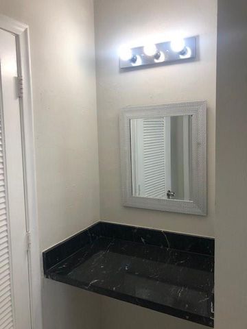 5317 NW 18th Street 2B, Fort Lauderdale, FL 33313