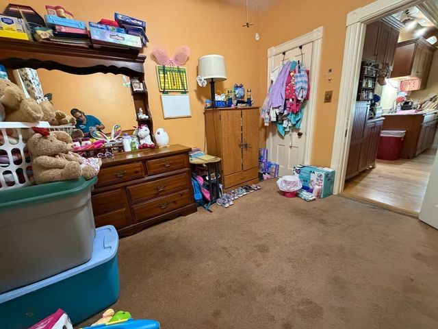 15 Warsaw Avenue, Dudley, MA 01571
