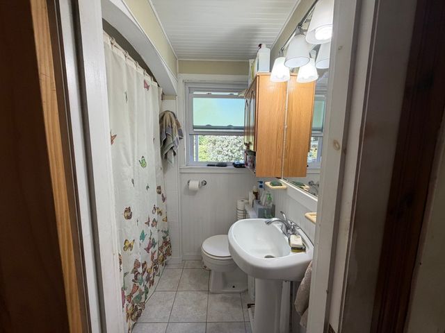 15 Warsaw Avenue, Dudley, MA 01571
