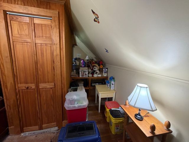 15 Warsaw Avenue, Dudley, MA 01571