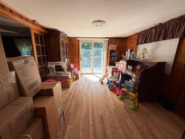 15 Warsaw Avenue, Dudley, MA 01571