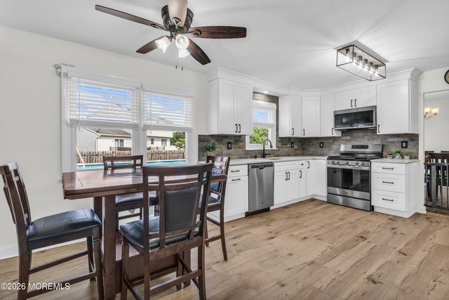 633 Garfield Avenue, Toms River, NJ 08753