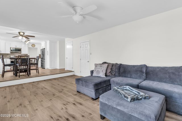 633 Garfield Avenue, Toms River, NJ 08753