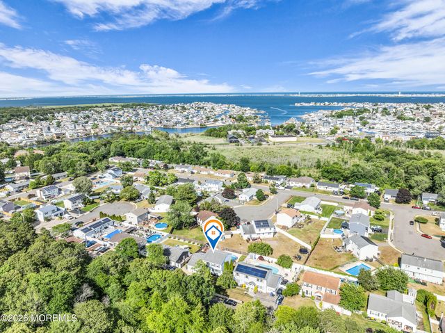 633 Garfield Avenue, Toms River, NJ 08753